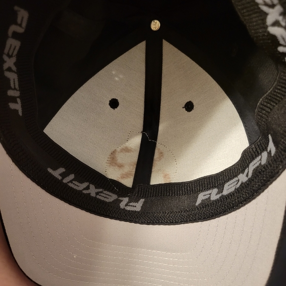 Avengers Marvel Hat Black FLEXFIT Small Medium Hat Yupong - Picture 5 of 7